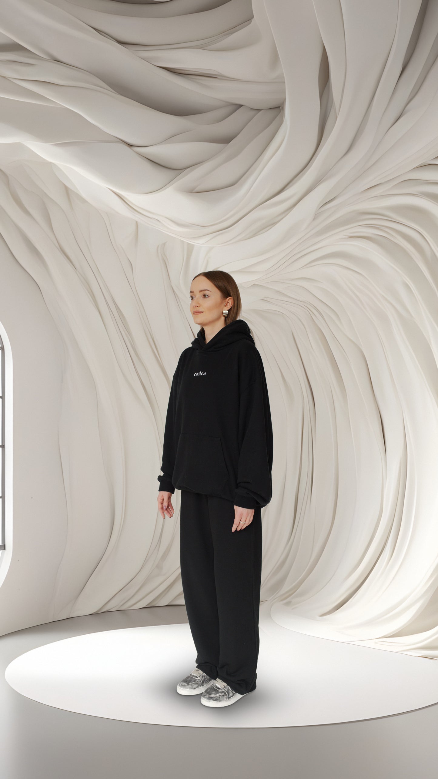 OVERSIZED LOGO HOODIE