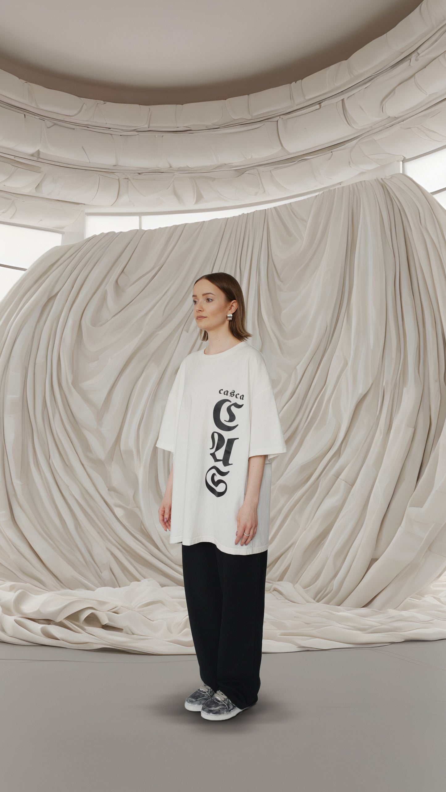 OVERSIZED LOGO T-SHIRT